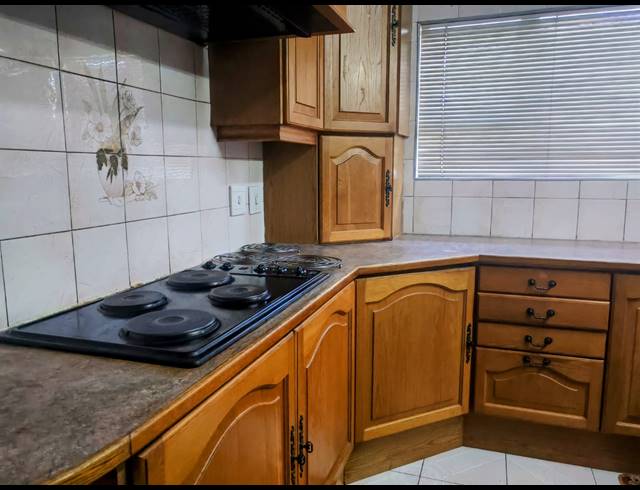 4 BEDROOM HOUSE FOR SALE IN SHALLCROSS